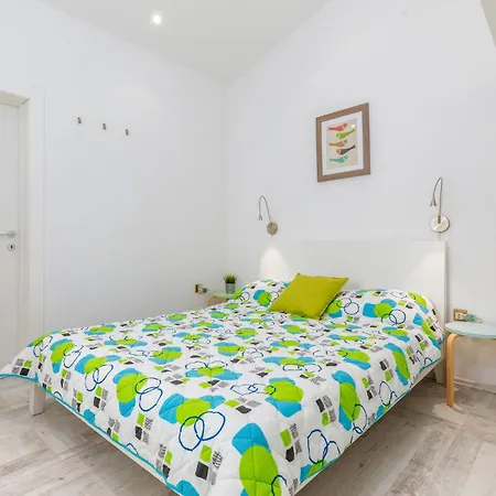 Dom wakacyjny Beautiful In With Kitchen