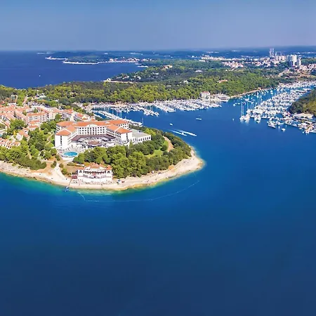 Beautiful In With Kitchen Dom wakacyjny Štinjan