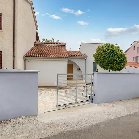 Beautiful In With Kitchen Štinjan