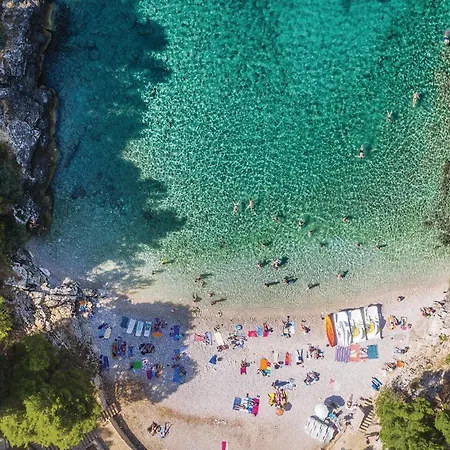 Beautiful In With Kitchen Dom wakacyjny Štinjan