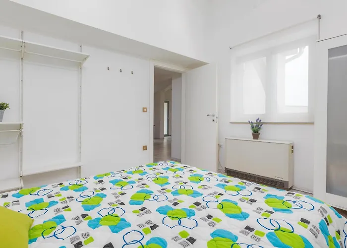 Beautiful In With Kitchen